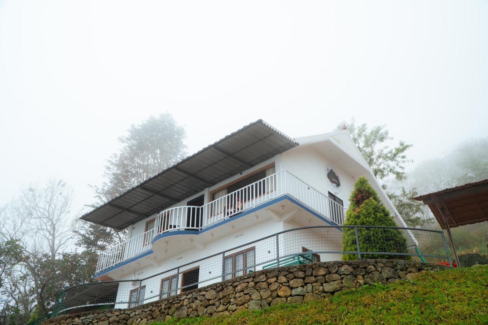 Palkulam Heights Kumudi Exterior foto
